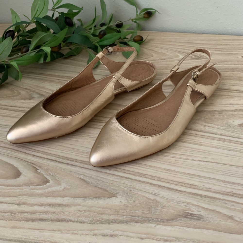 Corso Como Slingback Pointed Toe Metallic Flat 8.5